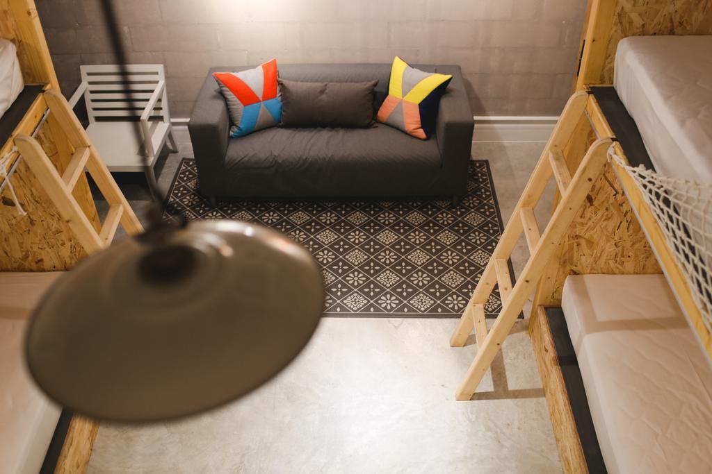 Oneday Hostel Sukhumvit 26 Bangkok Bagian luar foto