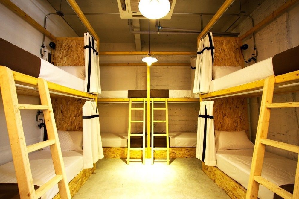 Oneday Hostel Sukhumvit 26 Bangkok Bagian luar foto