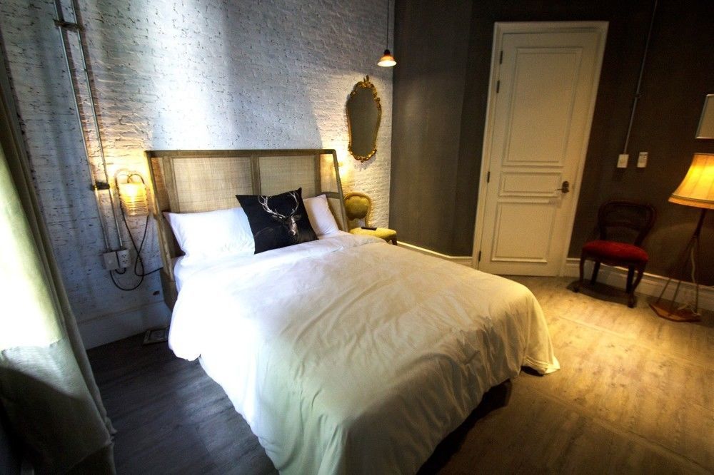 Oneday Hostel Sukhumvit 26 Bangkok Bagian luar foto