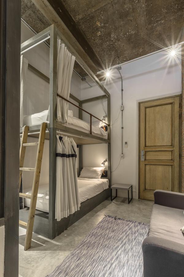 Oneday Hostel Sukhumvit 26 Bangkok Bagian luar foto